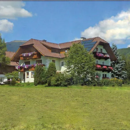 Konukevi Gaestehaus Jaeger 3*