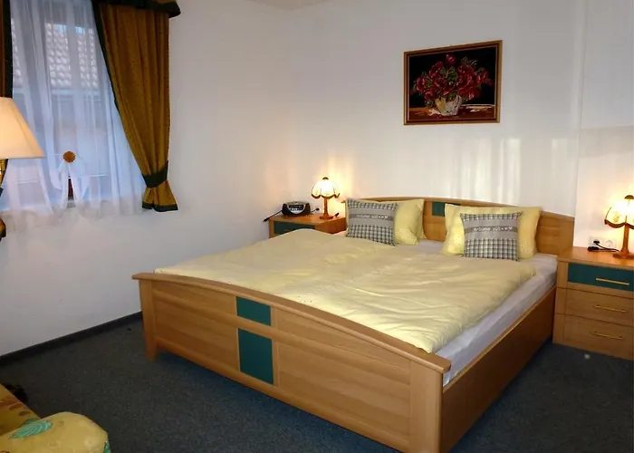 Gaestehaus Jaeger Πανσιόν 3*